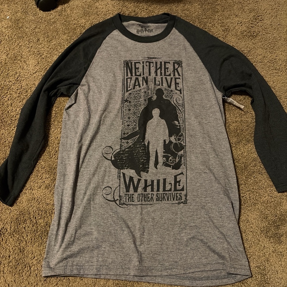 Harry Potter Graphic Long Sleeve Tee in Gray and Black